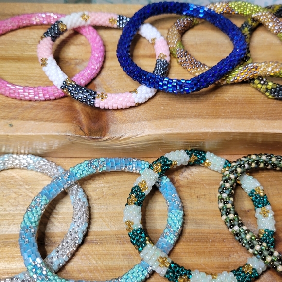 Set of 9 Seed Bead Roll On Bracelets Wholesale Jewelry Lot Handmade - Picture 8 of 15